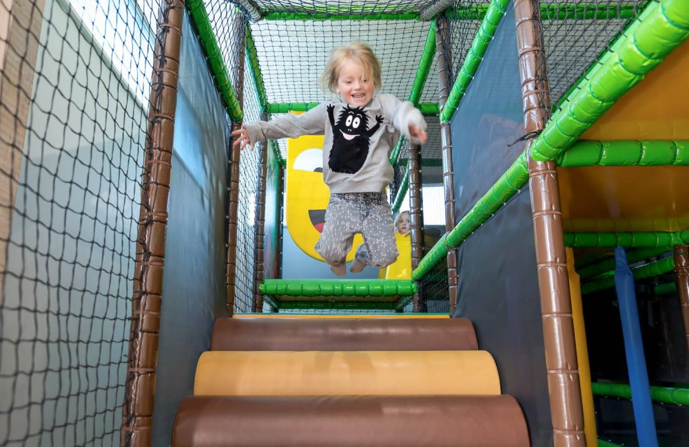 Campingplads med legeland