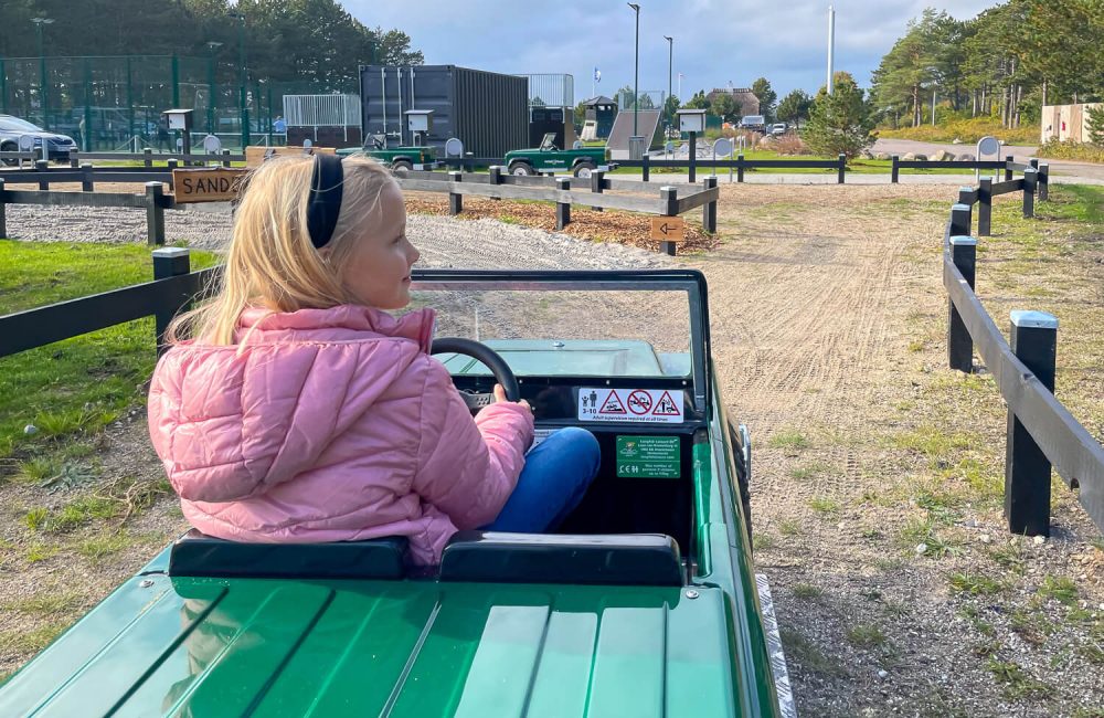 land-rover-minitrack-2