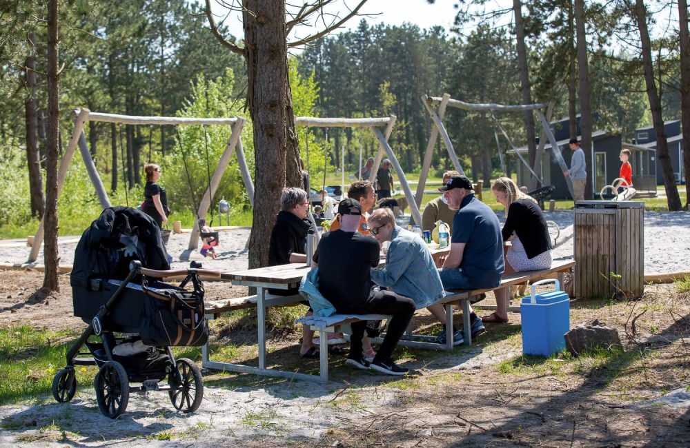 Legeplads med spiseplads